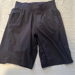 Mens small Lululemon shorts, 9 inseam